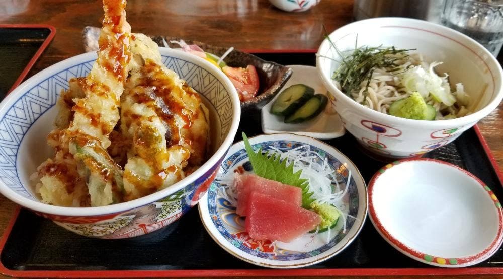 創作厨房 吉見や