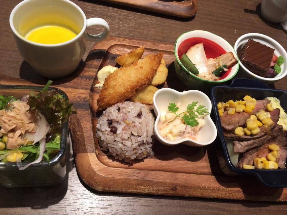 マノ・キッチンカフェ グローバルゲート名古屋店