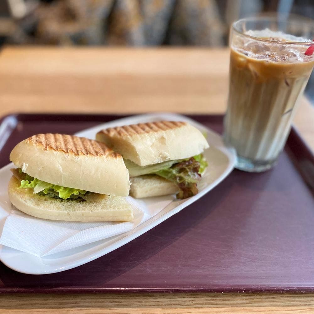 トラジャコーヒー本町南ガーデンシティ店