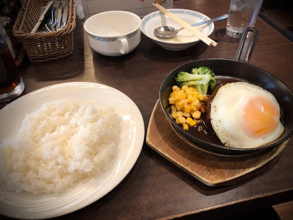 レストラン メープル