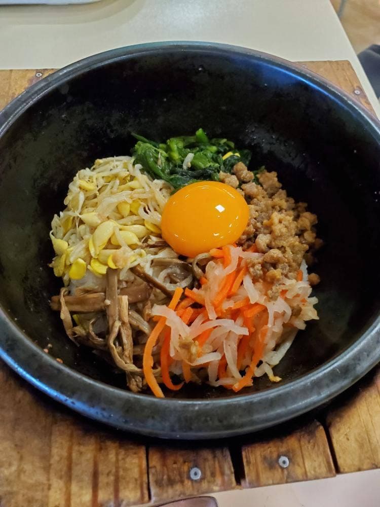 石焼ビビンパジョイフル 本田瑞穂店