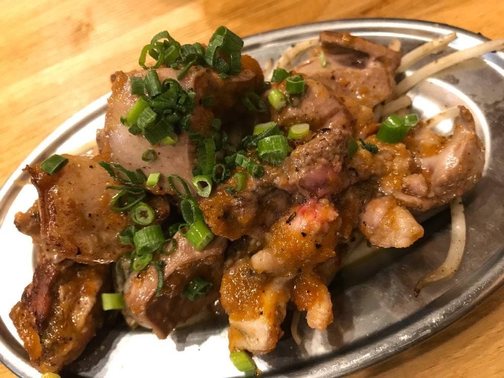 大衆酒場 もつ焼きと肉刺し ぶた横丁 京急蒲田店