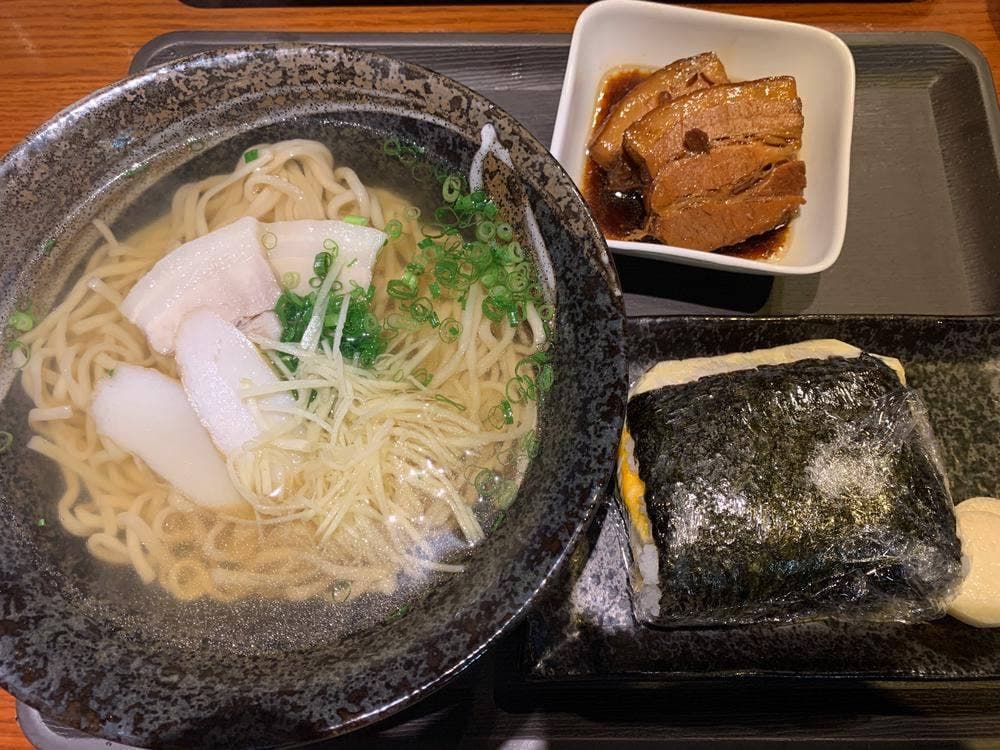 沖縄健康長寿料理 海人うみんちゅ 大山店