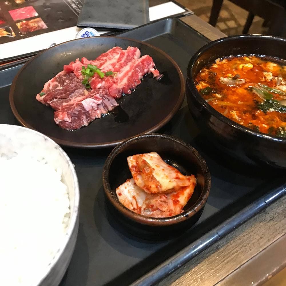 炭火焼肉 七輪房 岩槻城南店