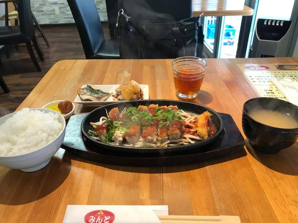 鉄板 お好み焼き みんと