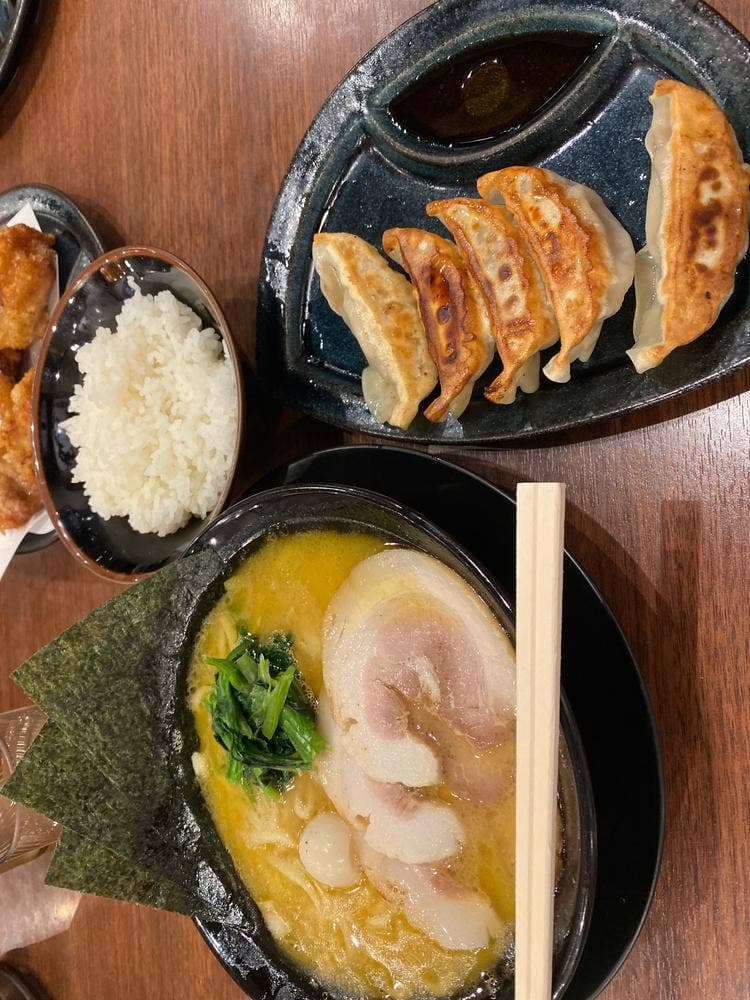 横浜家系ラーメン 大井商店マックス