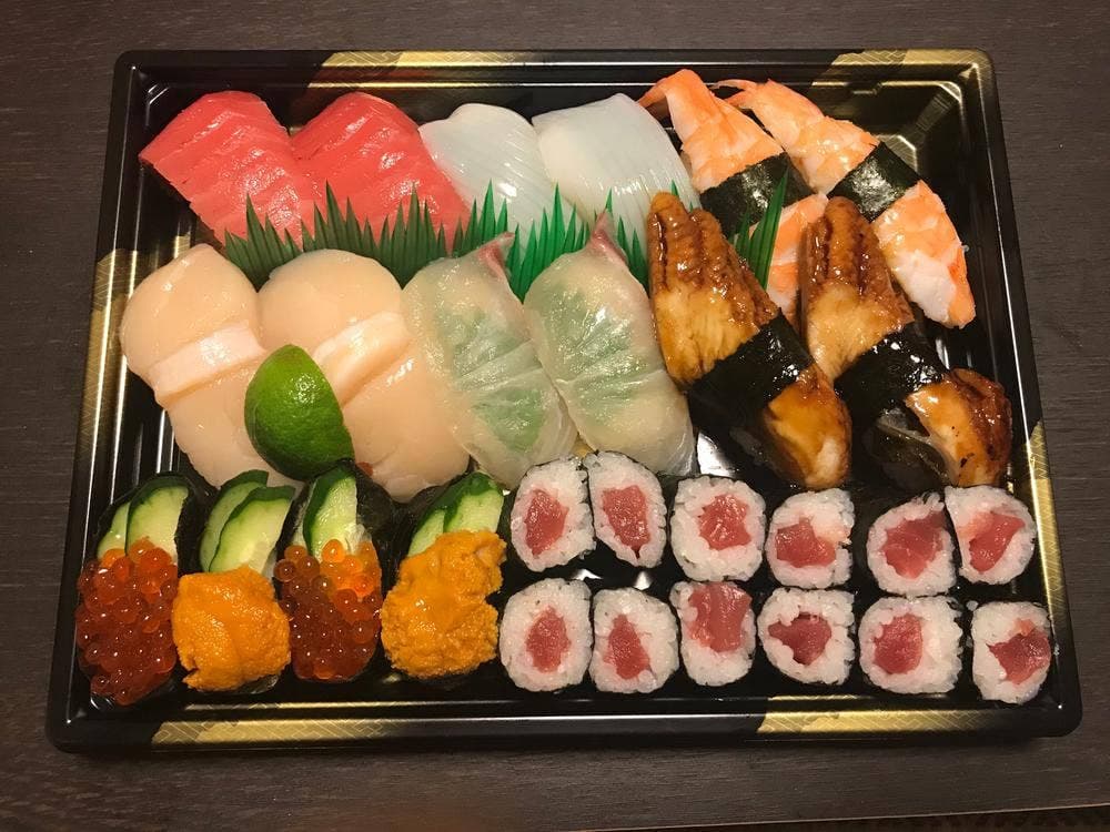 回転寿司 新竹 八尾店