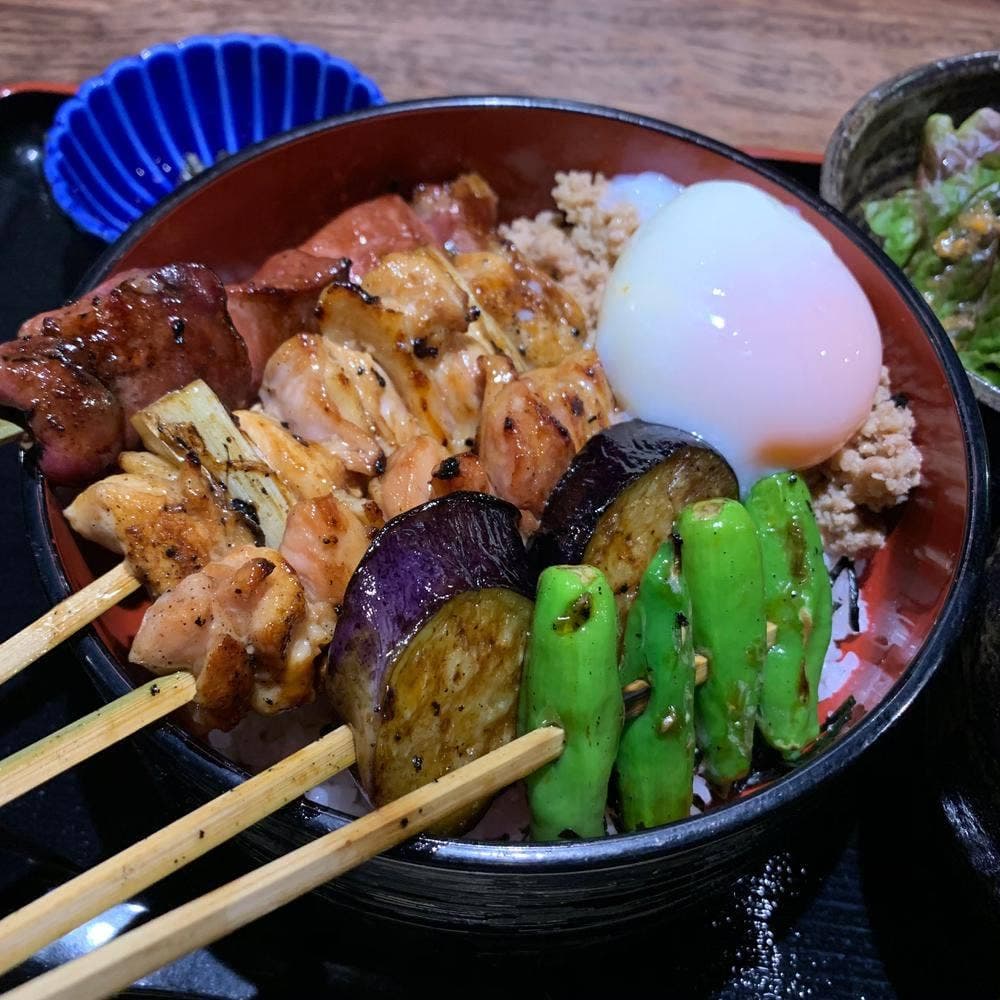 六本木 とり彌