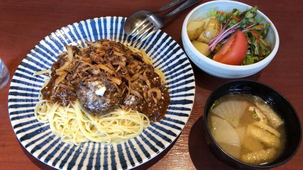 ハンバーグッド 新宿東口店