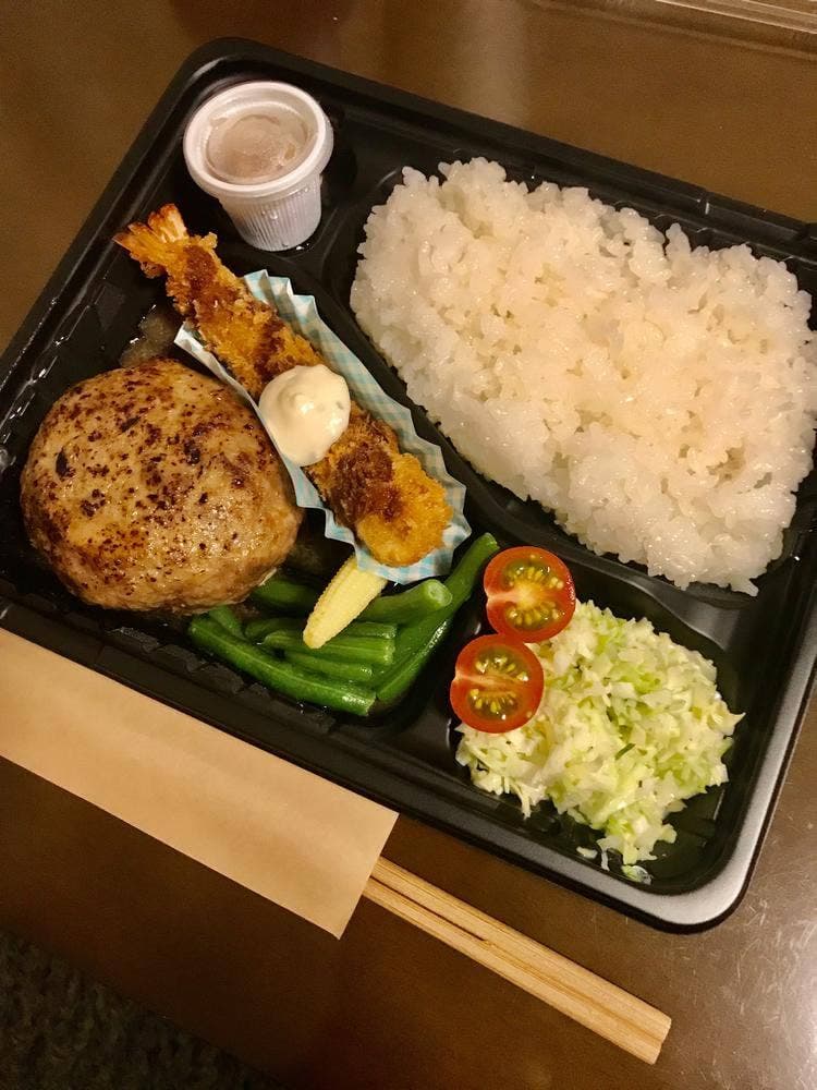 ハンバーグ ペレ