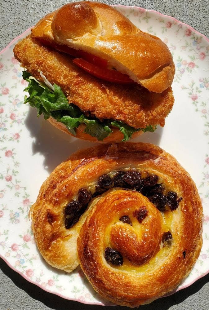 ベーカリー&カフェ ルパ つつじヶ丘店