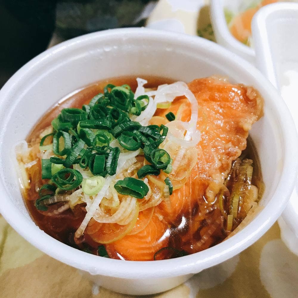 煮込みとお惣菜スタンド ウエトミ