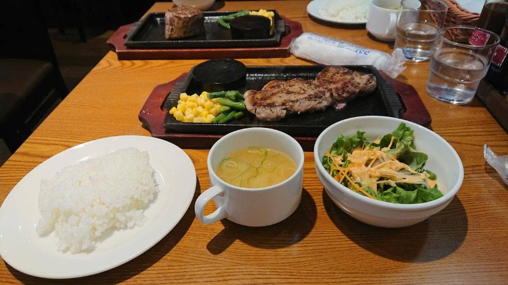 ステーキリバーベ 石橋店