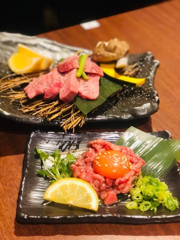 炭火焼肉河内屋 総本店