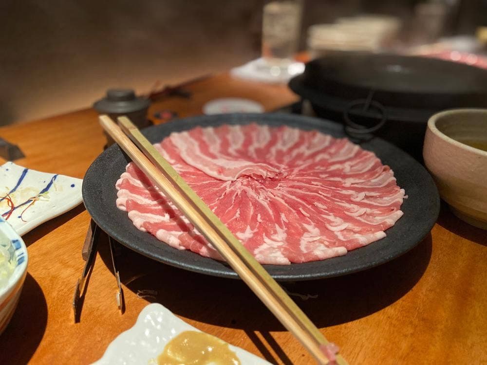 黒豚しゃぶしゃぶ あじと Dear西麻布