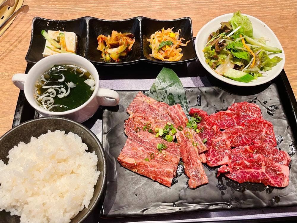 焼肉 新羅 浦安店