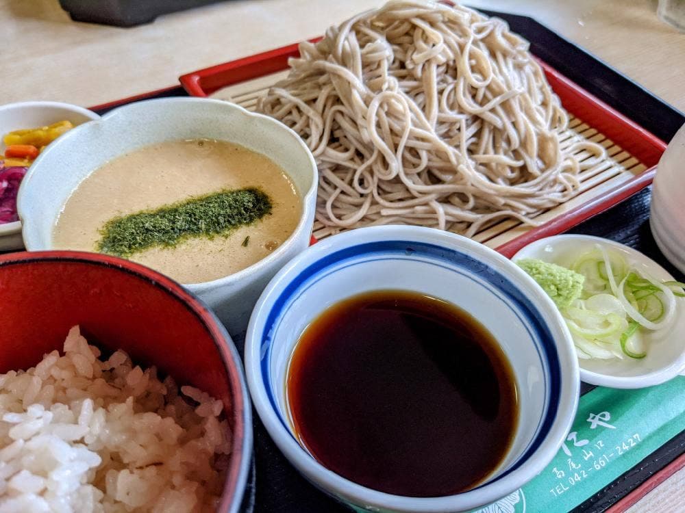 むぎとろつたや