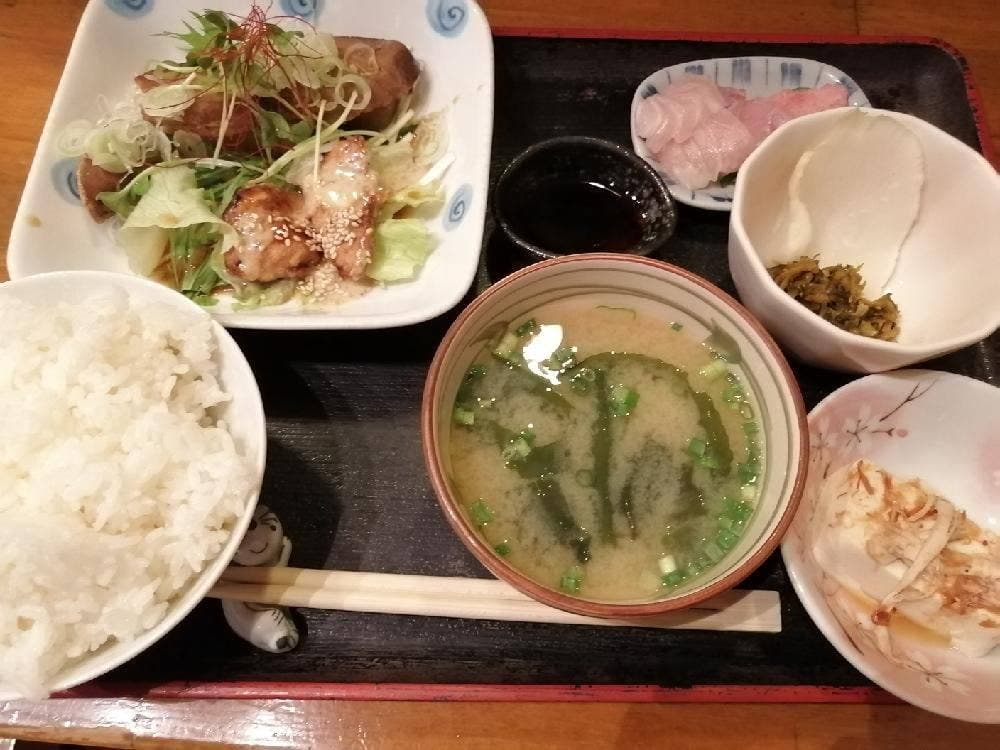 和風ビストロらくらくや