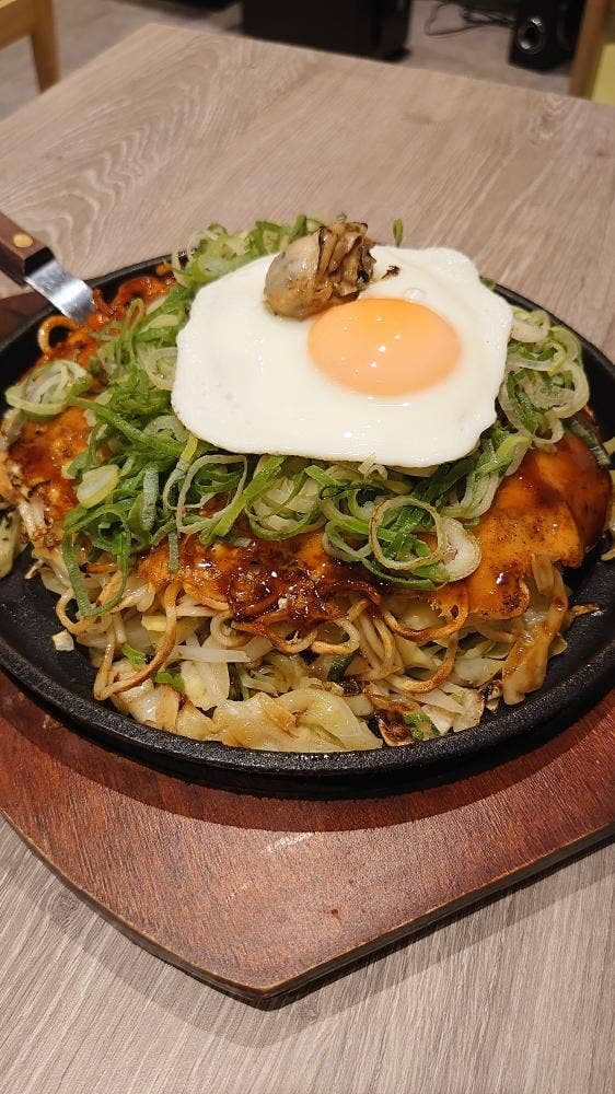 広島お好み焼き とものや