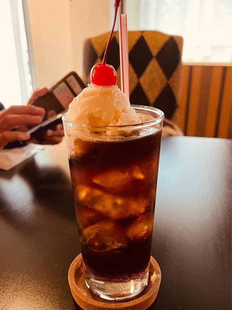 M&C COFFEE STAND