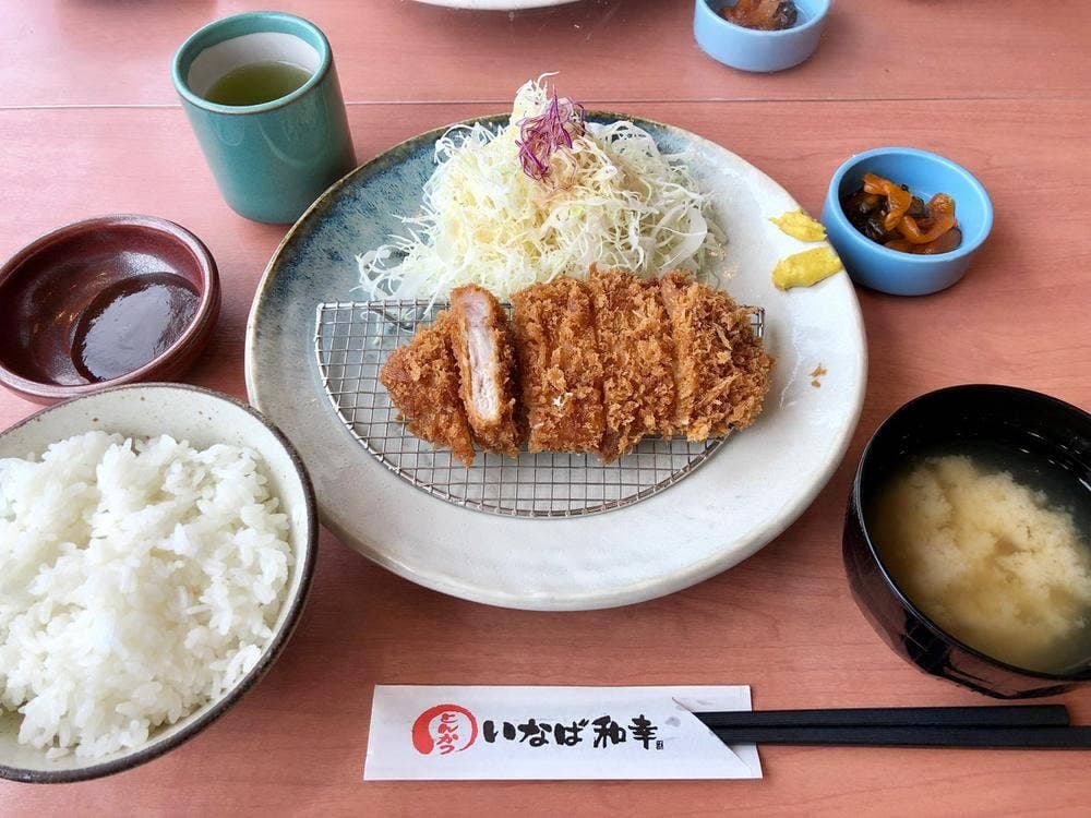 とんかついな葉 川崎店
