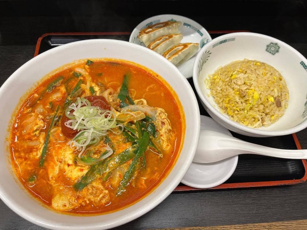 日高屋 三鷹北口店