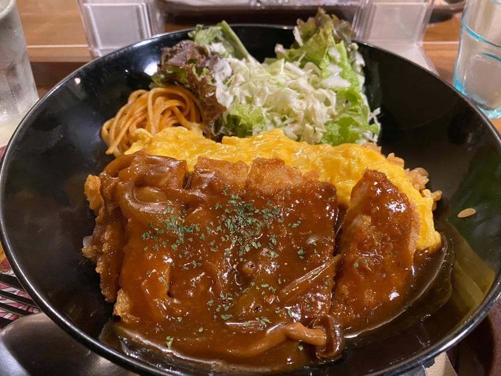 グリル&ワイン クリームキッチン