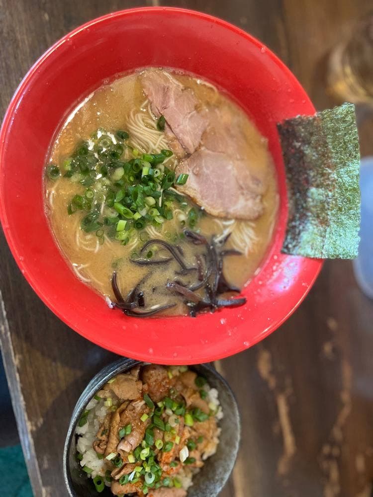 博多長浜らーめん とんこつ とん太