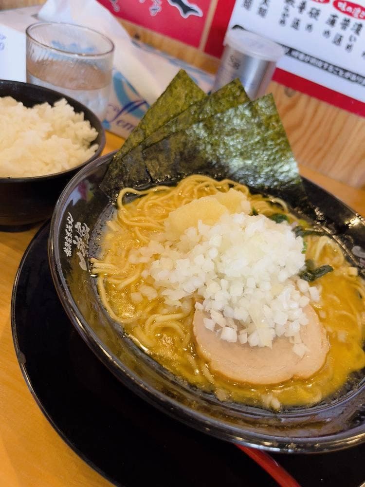 横浜家系ラーメン 一新家