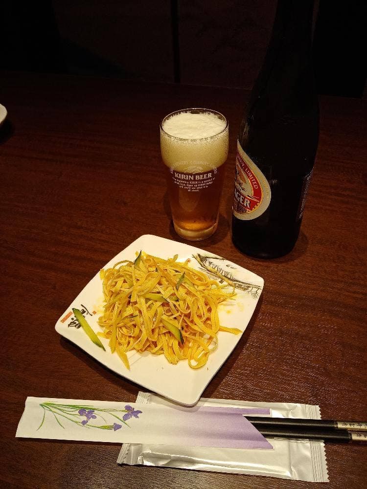 菜福楼 135 餃子酒場
