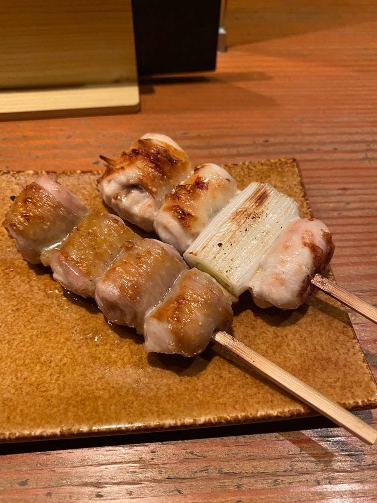 炭火焼鳥そかろ