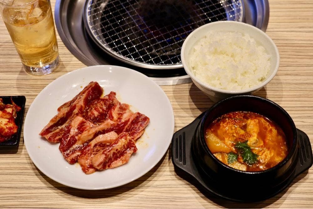 国産牛焼肉くいどん 滝の水店