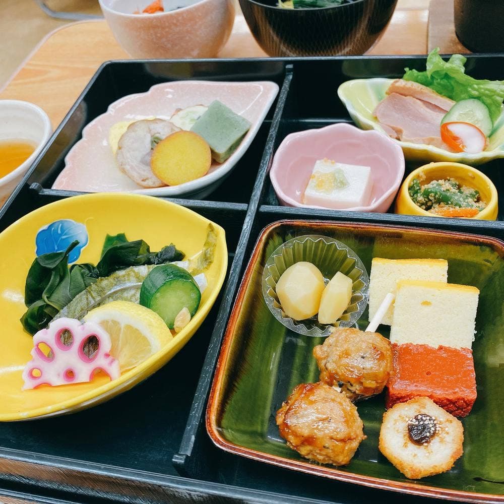 愉楽 日本料理 かぐらざか 川西多田本店