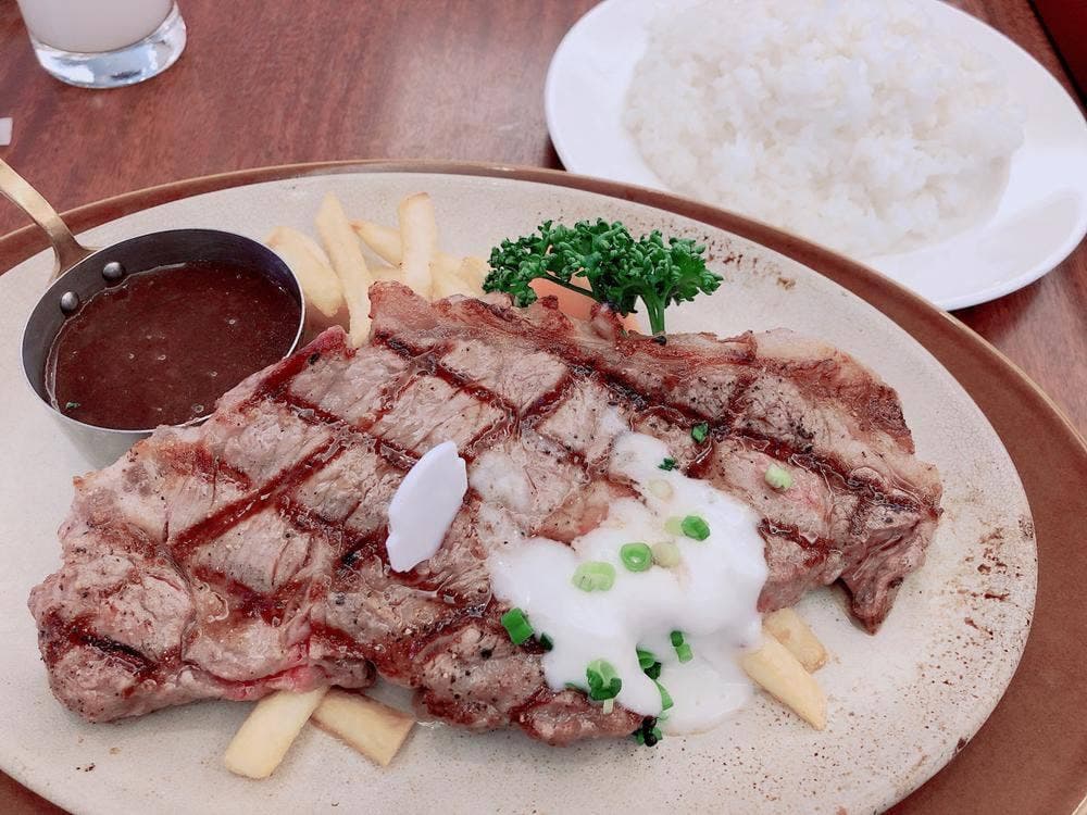 ロイヤルホスト 桜新町店