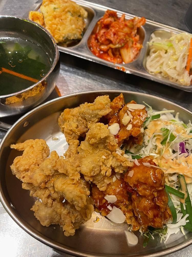 韓国酒場コッキオ EST店
