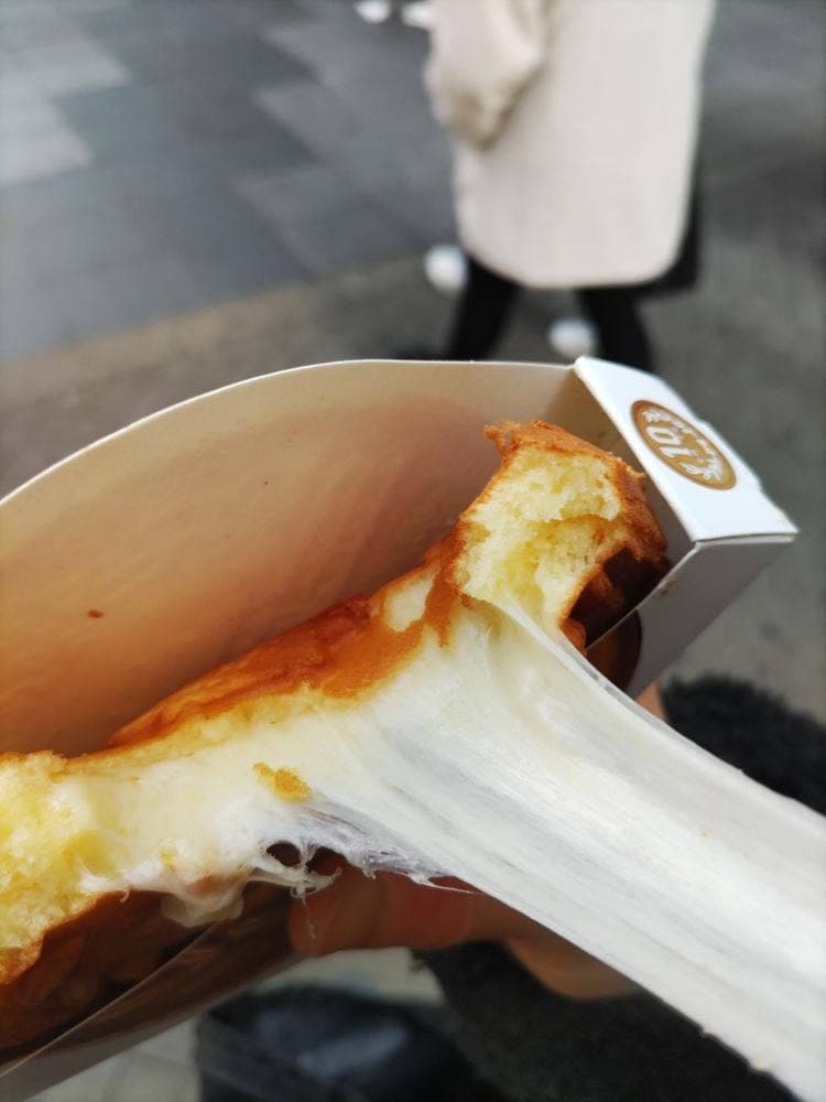 大王チーズ10円パン&チョコチュロス 道頓堀店