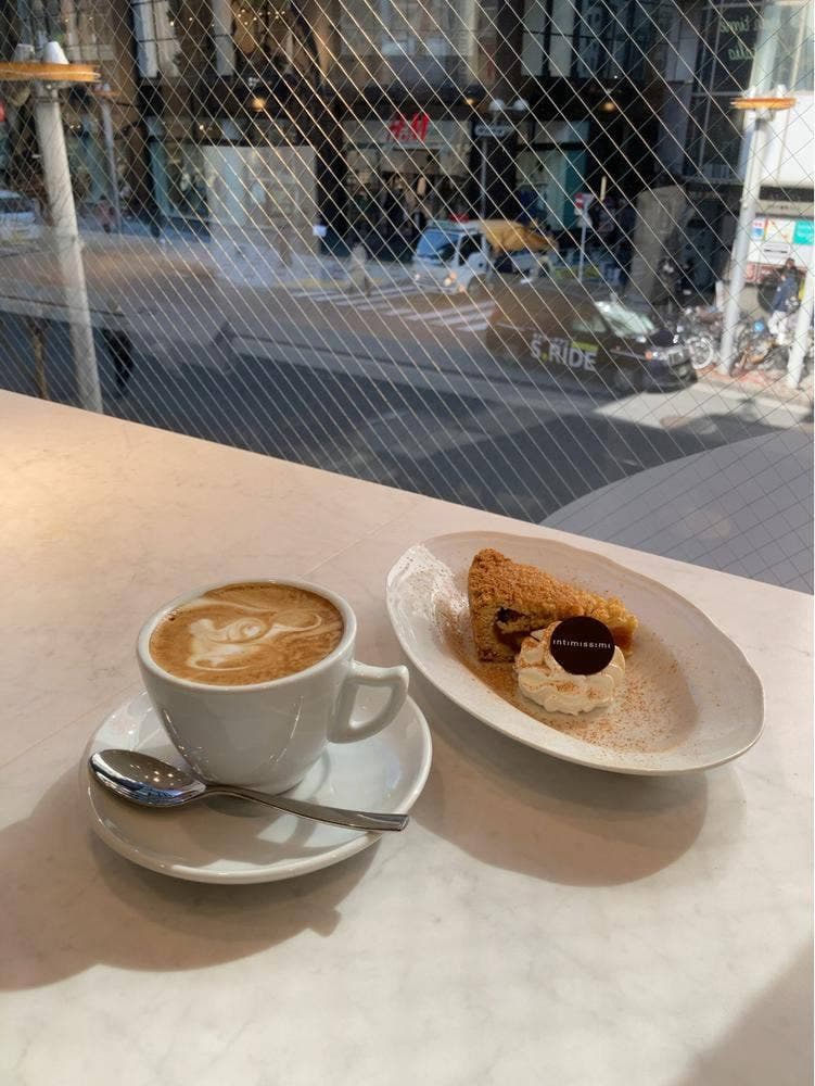 Intimissimi Café by Clandestino