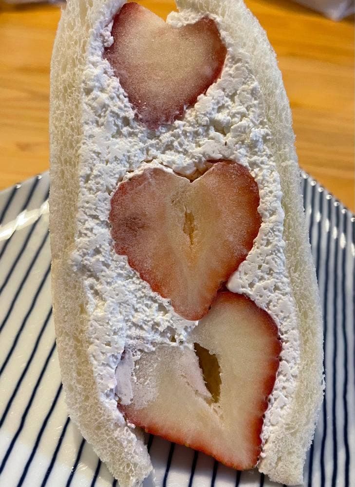 FRUITS SAND THREE