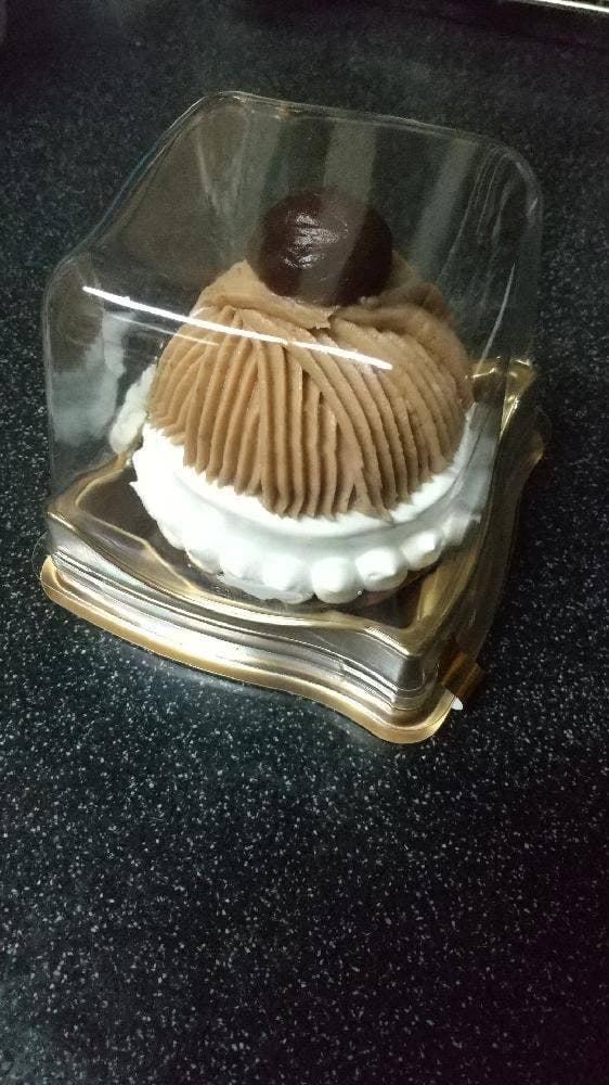 Patisserie Frankenstein