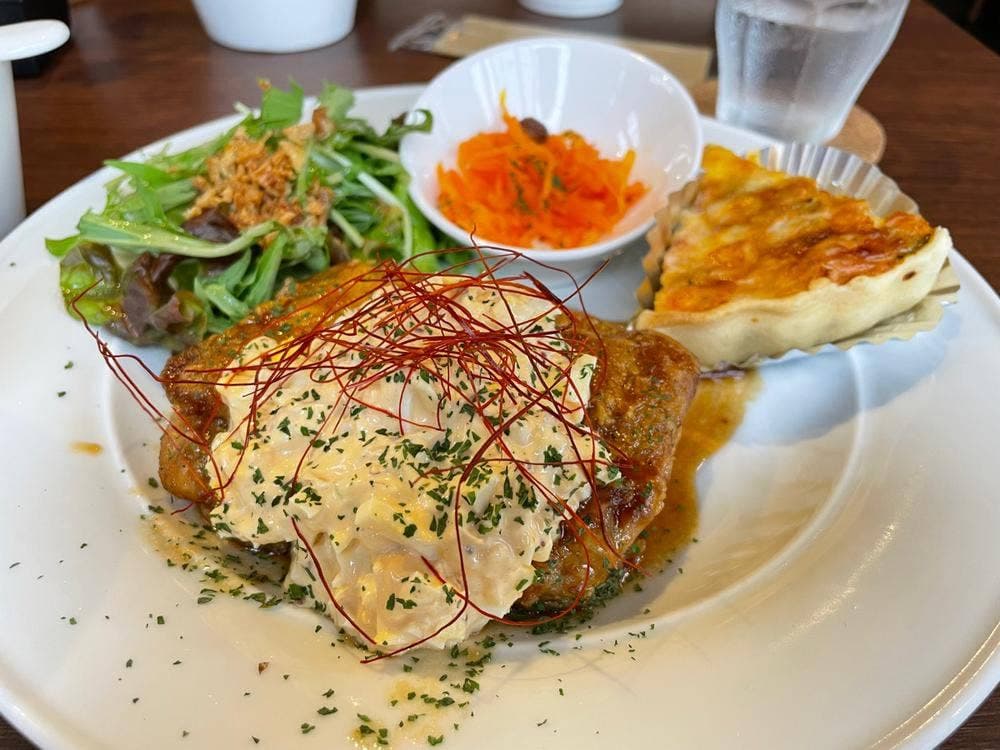 いよもんカフェ
