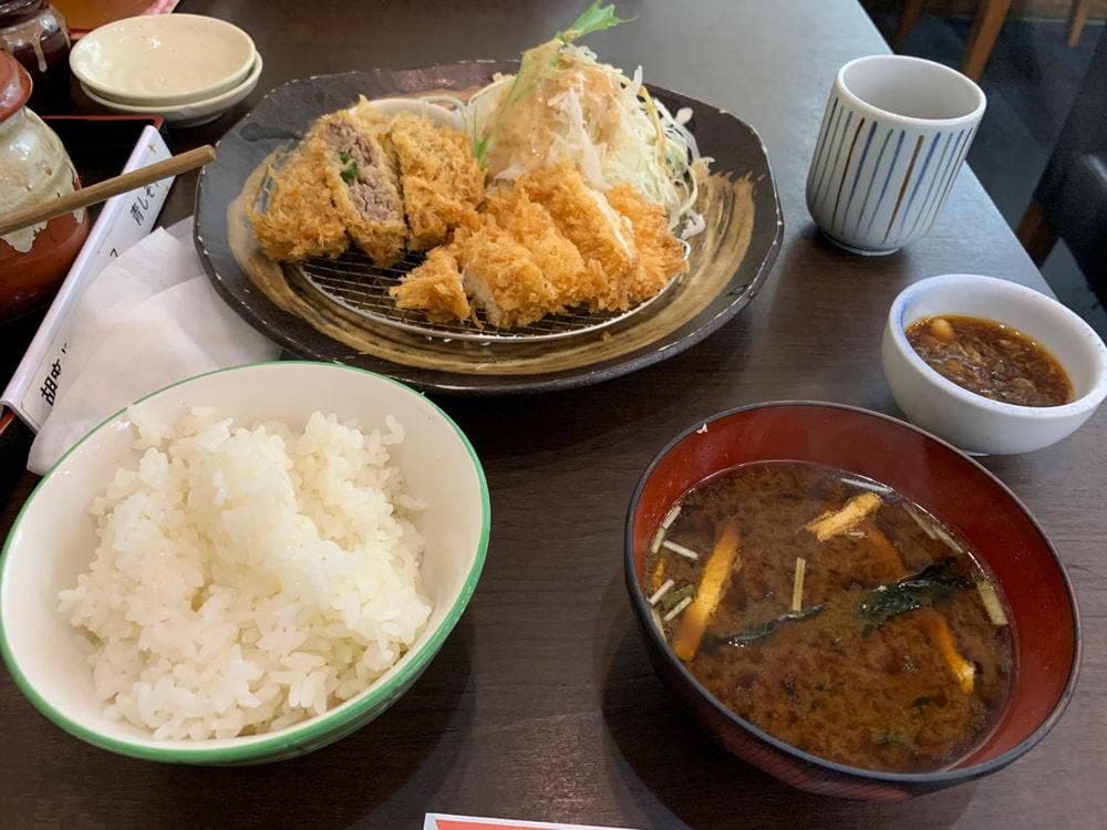 とんかつ豚ゴリラ 新京極六角店