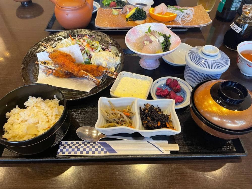 レストラン うみべ。