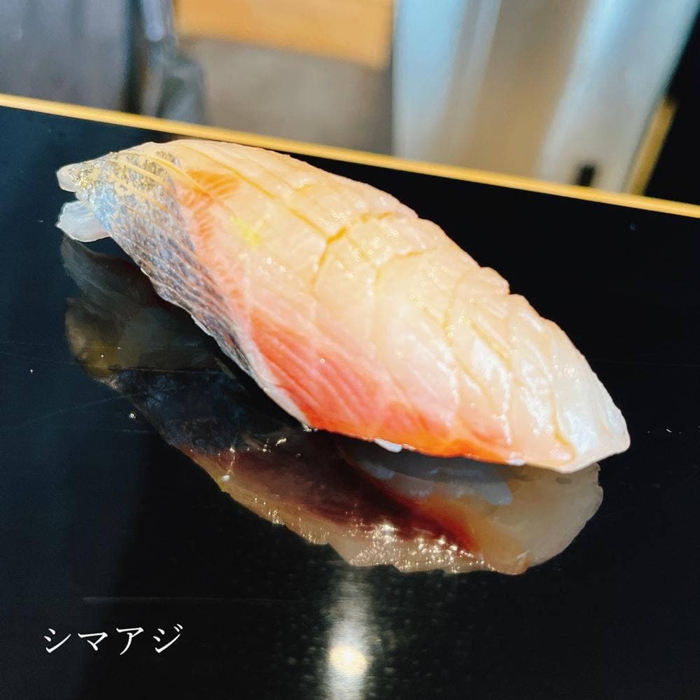 立喰 鮨 となり