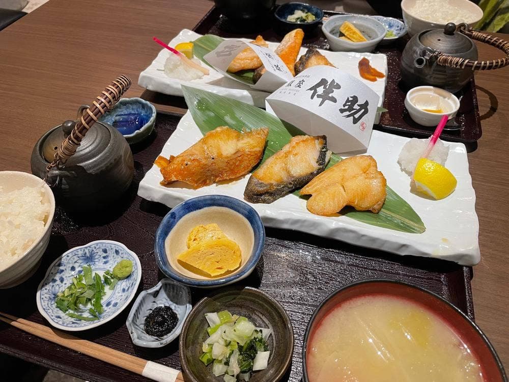 銀座伴助 銀座本店