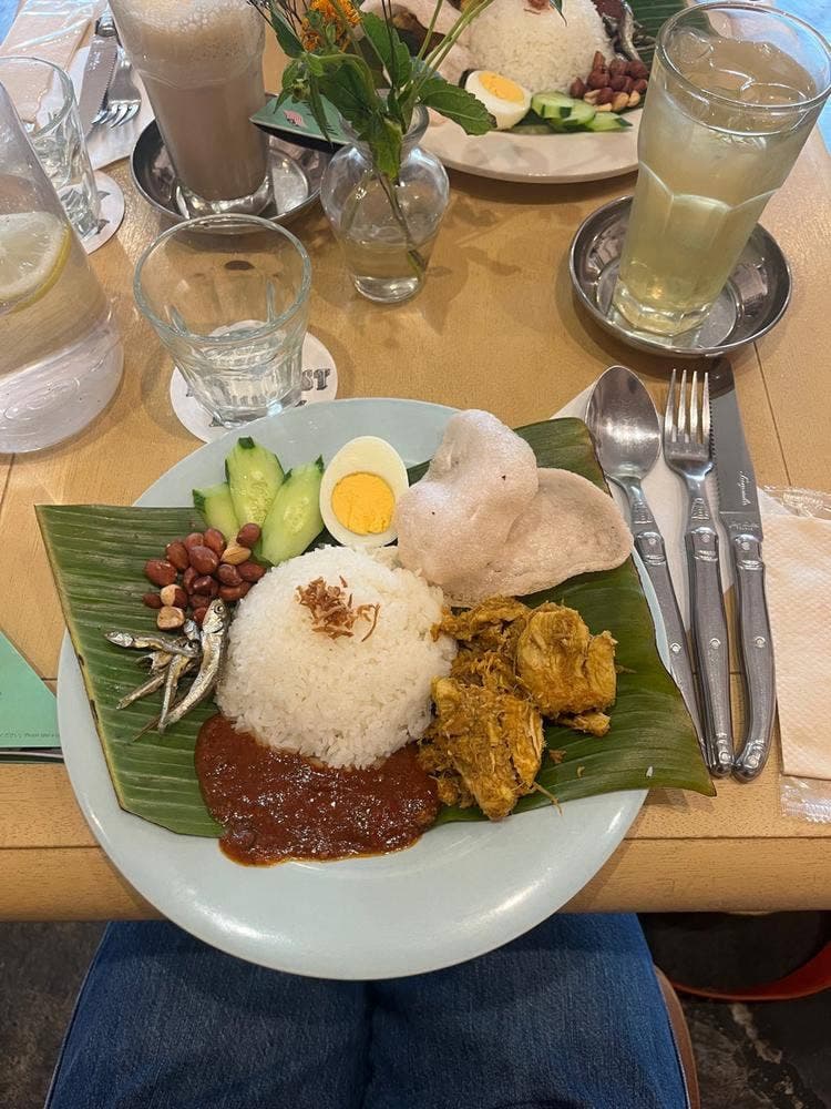 TASTE THE WORLD 吉祥寺店