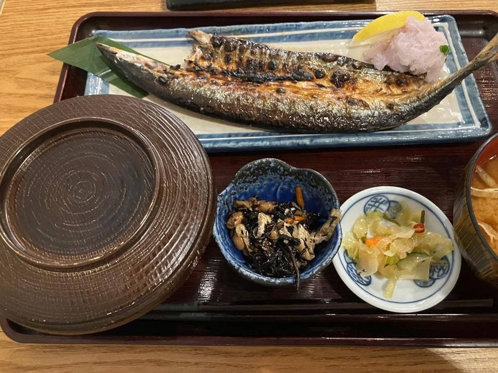 炭火焼専門食処 白銀屋 中野坂上分店