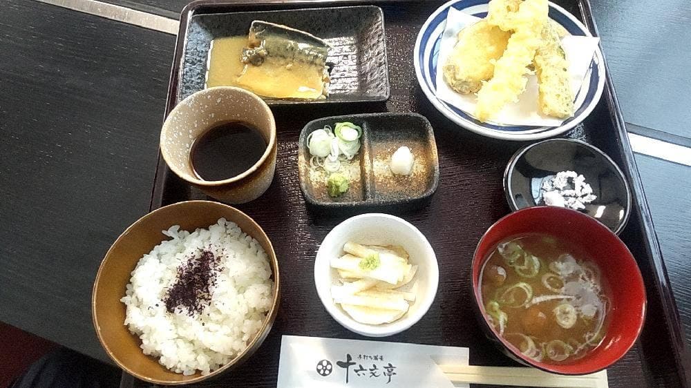 手打ち蕎麦 十六文亭