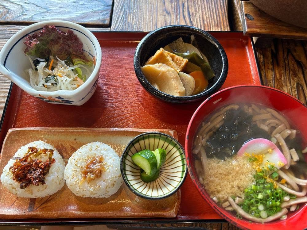 松葉ごろん亭
