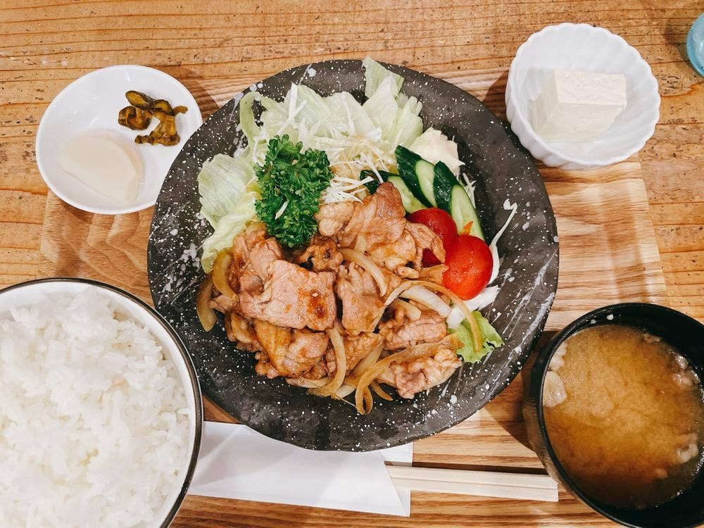 餃子とラーメンの旨い店 みよし