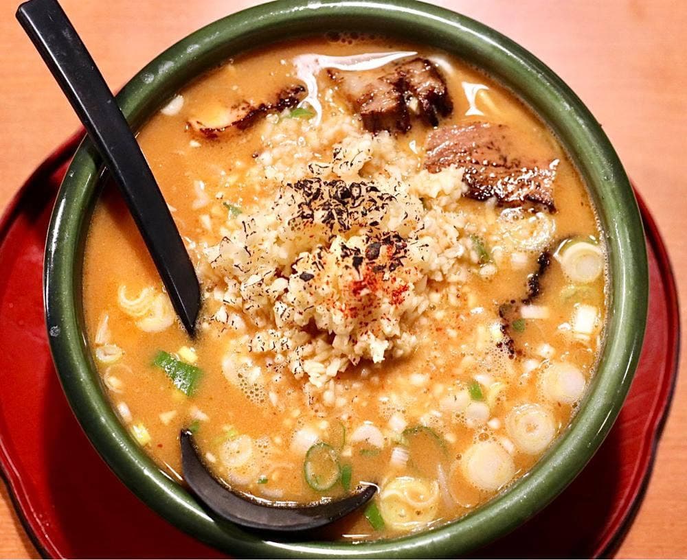 元祖にんにくラーメン らーめん 笑楽